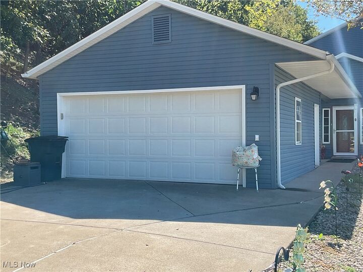 Property Photo: 5256 Ravenswood Road WV 26164
