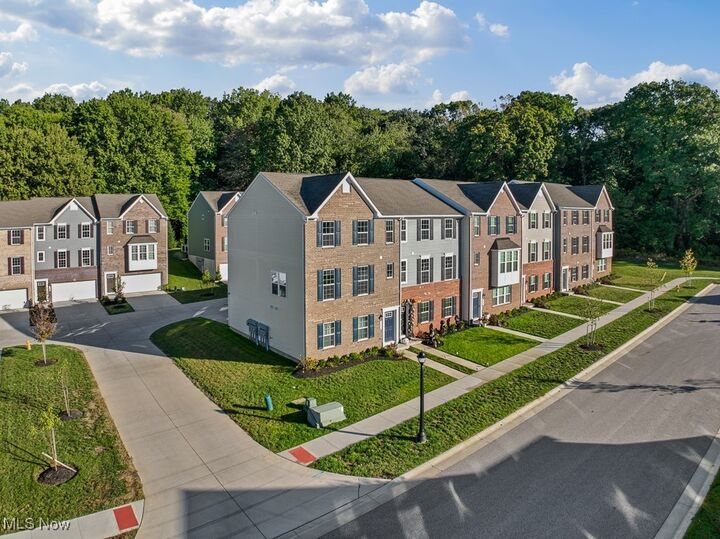 Property Photo:  1122 Bean Lane  OH 44313 