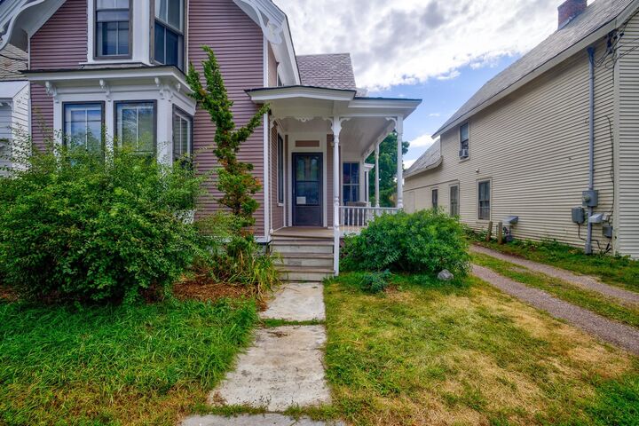 Property Photo:  42 Elmwood Avenue  VT 05401 