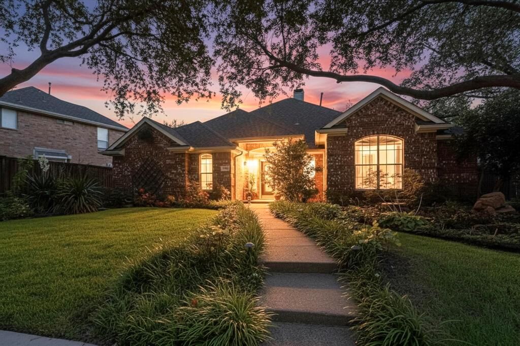 Property Photo: 5900 Sandhill Circle TX 75056