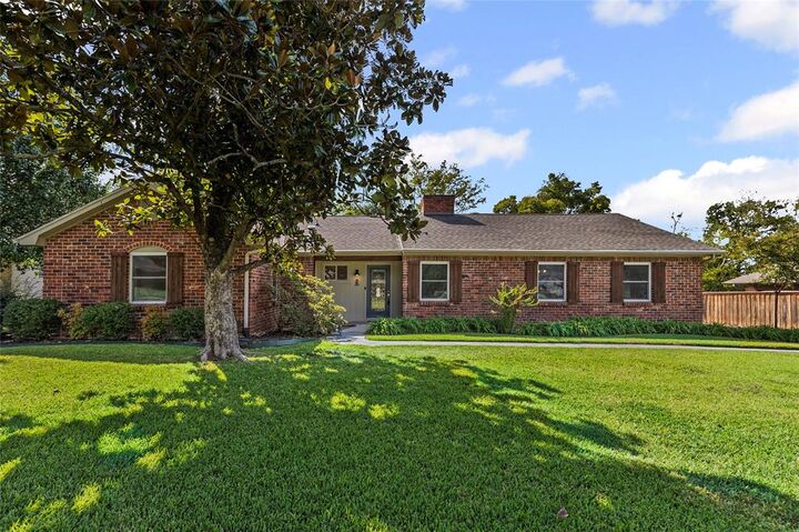 Property Photo: 4 Patterson Drive TX 75402