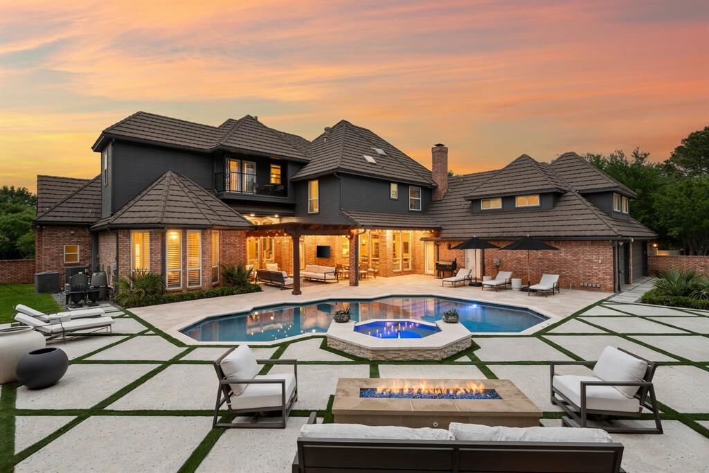 Property Photo: 4106 Buckingham Place TX 76034
