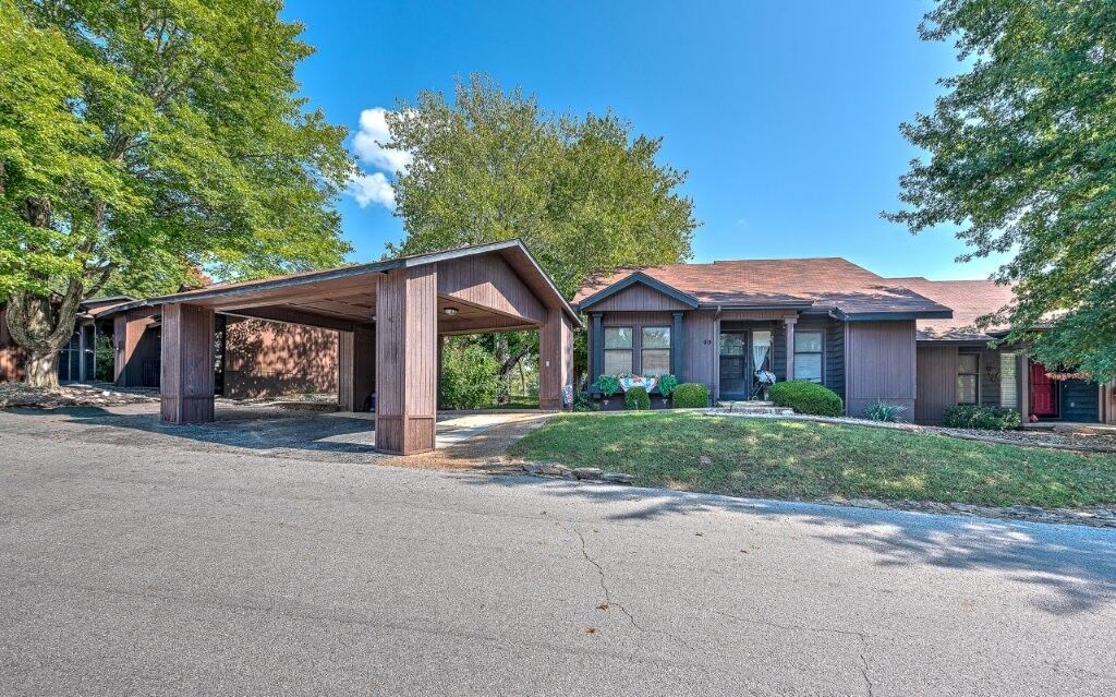 Property Photo: 40 Melinda Lane AR 72714