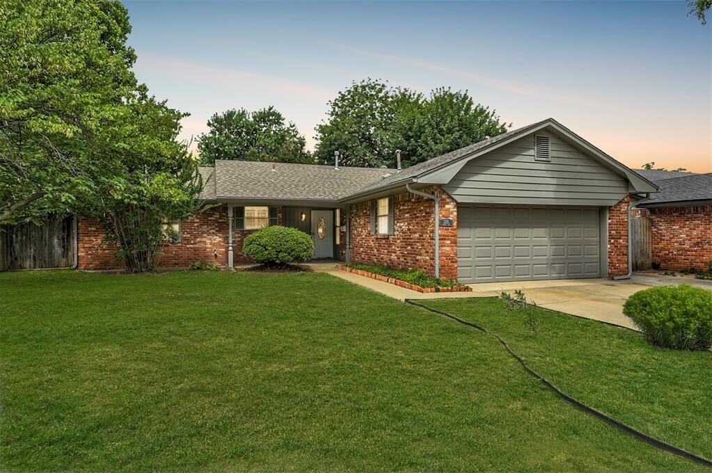 Property Photo:  3725 N Grant Avenue  OK 73008 