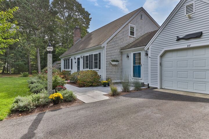 97 Roosevelt Rd  Barnstable MA 02635 photo