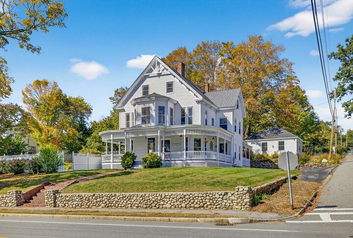 Property Photo:  84 East Broadway  NH 03038 
