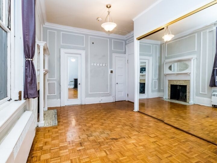 Property Photo:  21 Beacon St 4Q  MA 02108 