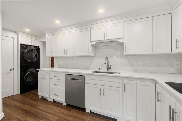 Property Photo:  75 Grove Street 228  MA 02482 