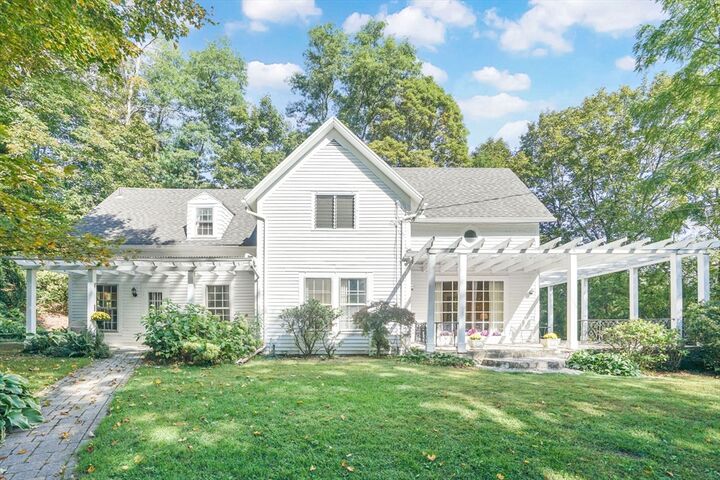 236 S Westfield St  Agawam MA 01030 photo