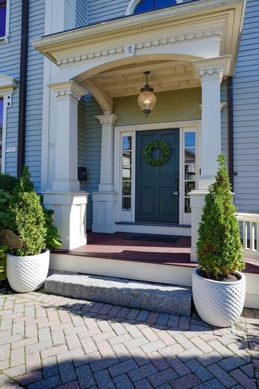 Property Photo:  5 Chapman Street 5  MA 02472 