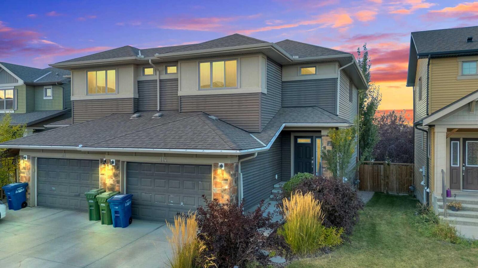 Property Photo:  114 Sagewood Drive SW  AB T4B 2P1 