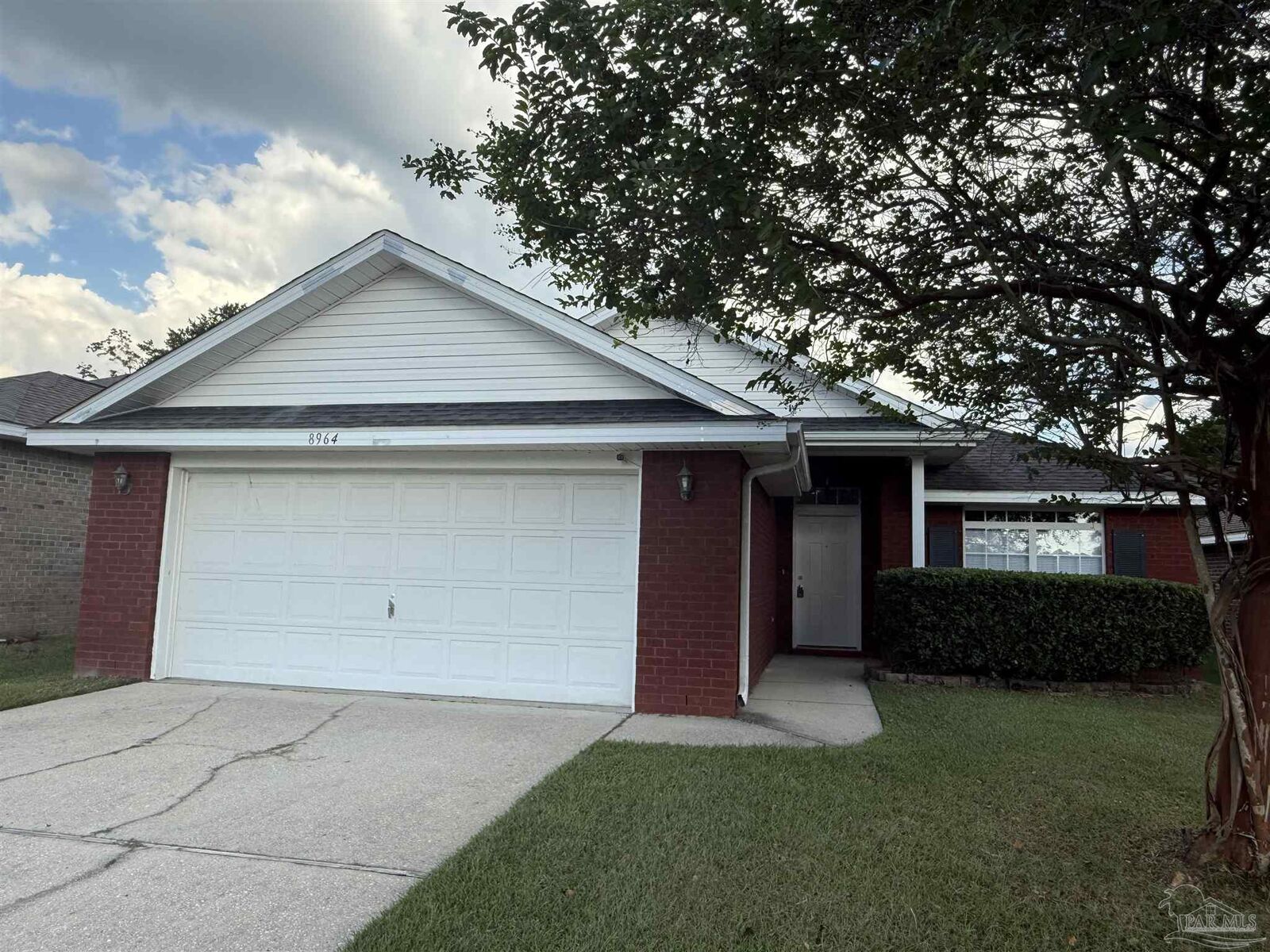 Property Photo:  8964 Abbington Dr  FL 32534 