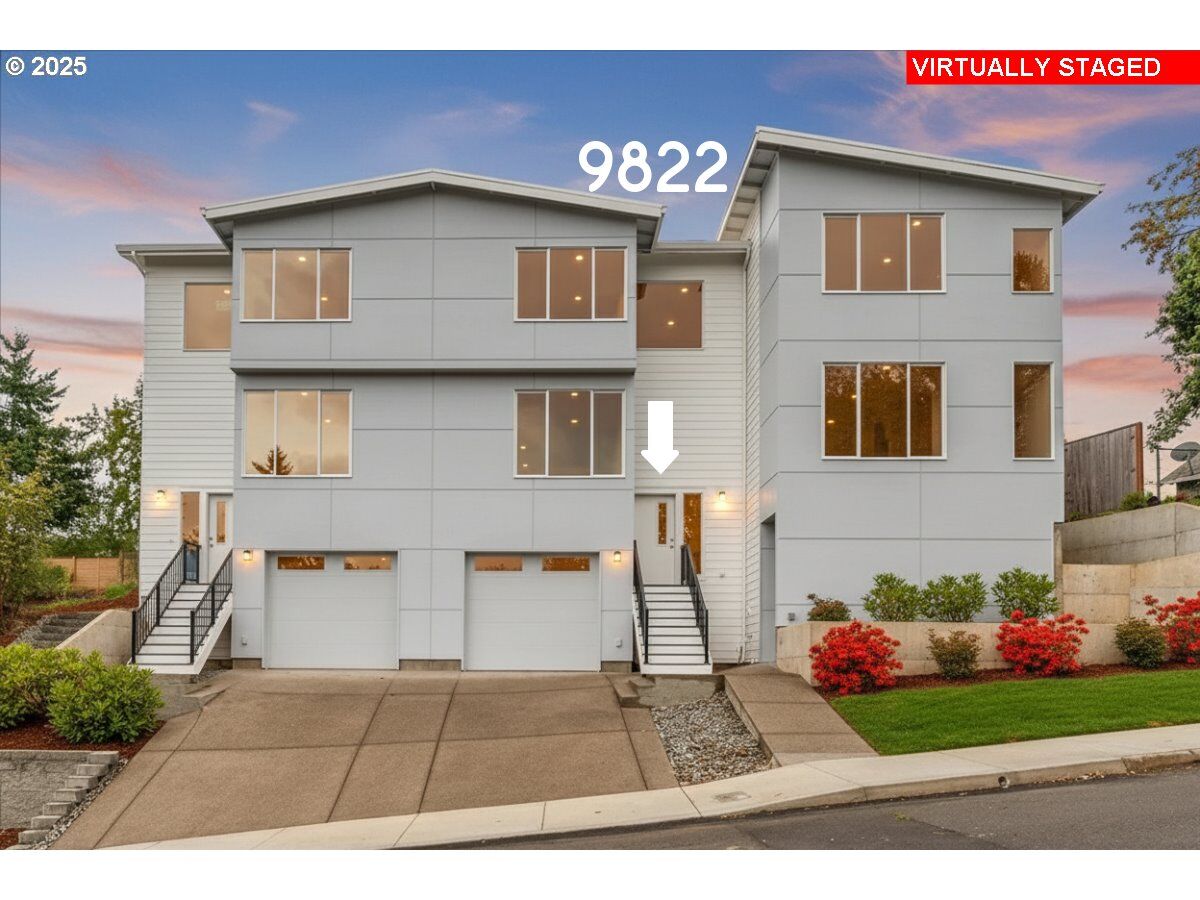 Property Photo: 9822 SW 34 Pl OR 97219