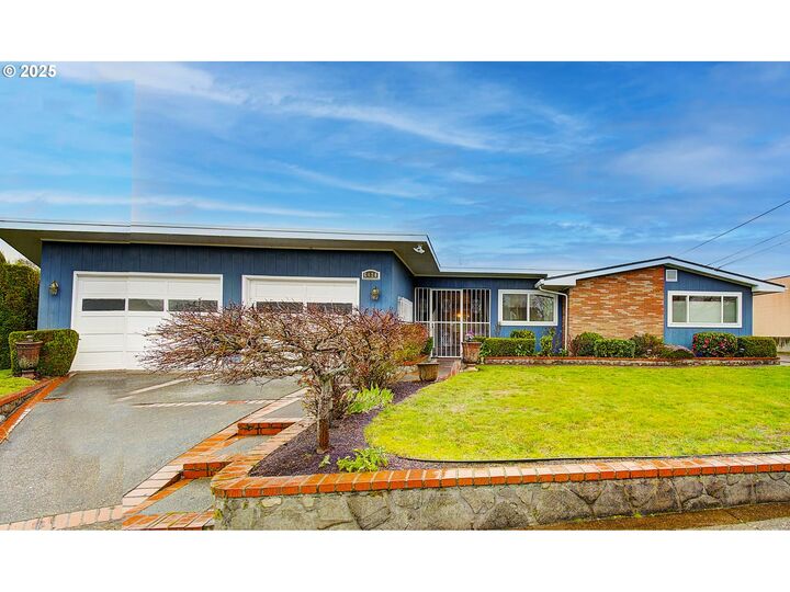 6420 NE 41st Ave  Portland OR 97211 photo