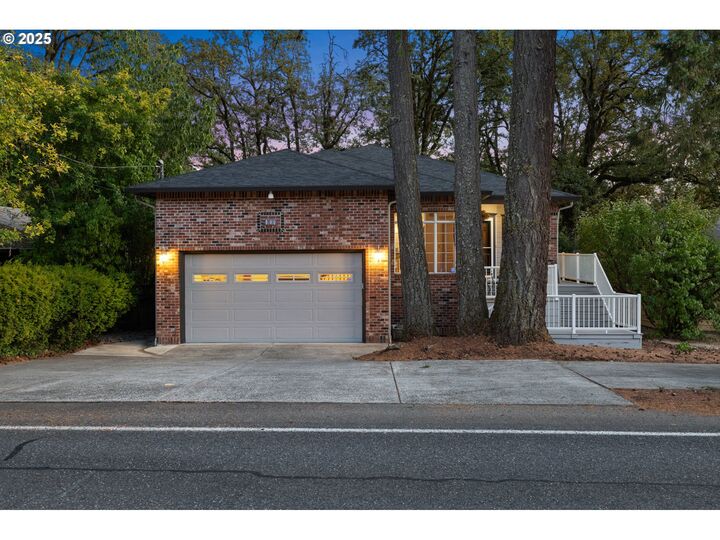 Property Photo:  690 N Shepherd Rd  WA 98671 