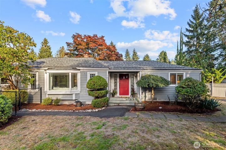 15220  12th Avenue NE 15220  Shoreline WA 98155 photo
