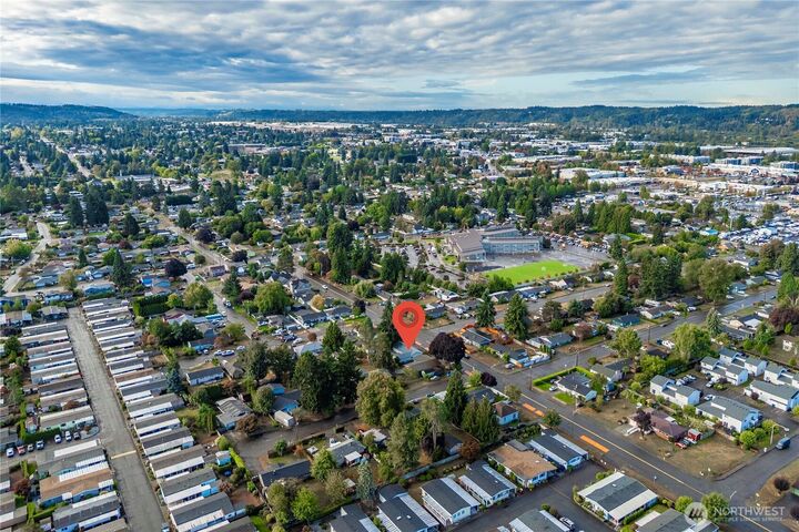 Property Photo:  1610  M Street NE  WA 98002 