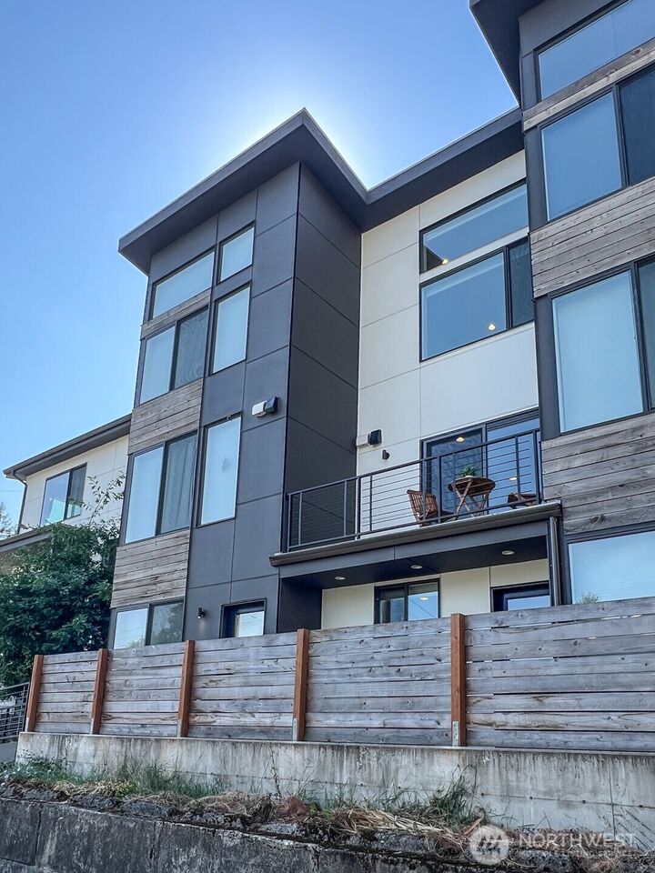 Property Photo:  5031  35th Avenue S Unit D  WA 98118 