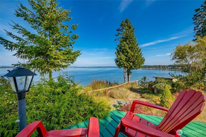 6887  Holeman Avenue  Blaine WA 98230 photo