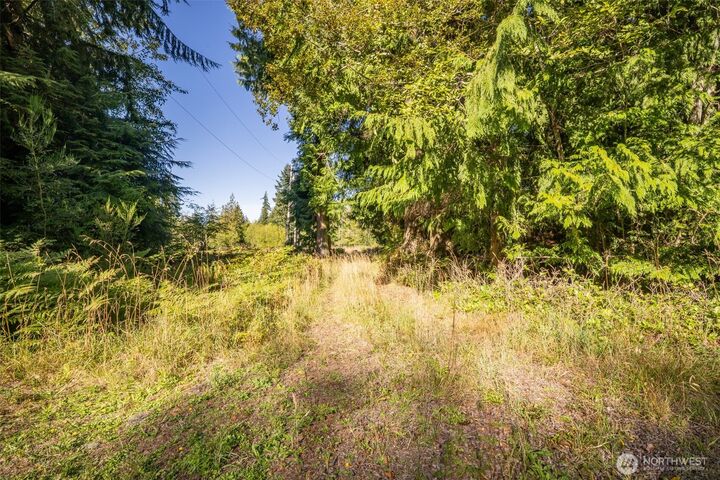 Property Photo:  46781 W Highway 112  WA 98363 