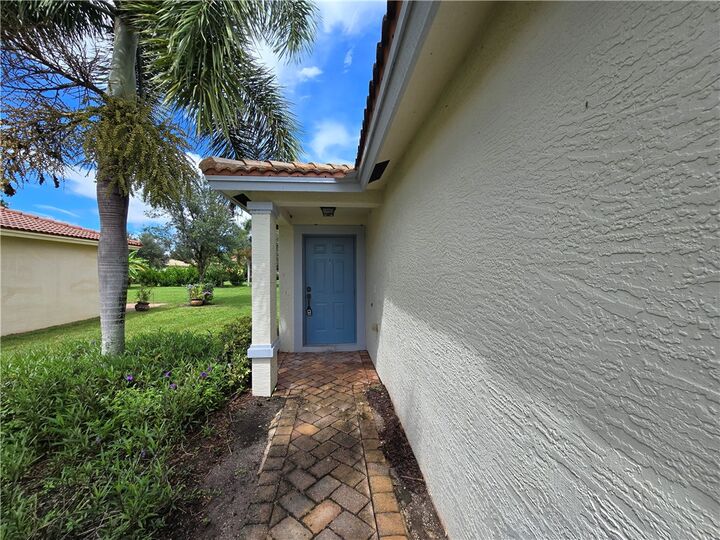 Property Photo:  5567 55th Terrace  FL 32967 
