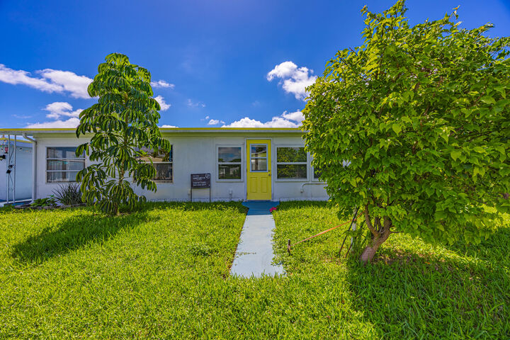 Property Photo: 8904 Palm Street FL 33436
