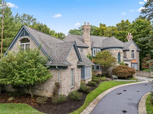 Property Photo: 34062 Lyncroft Street MI 48331