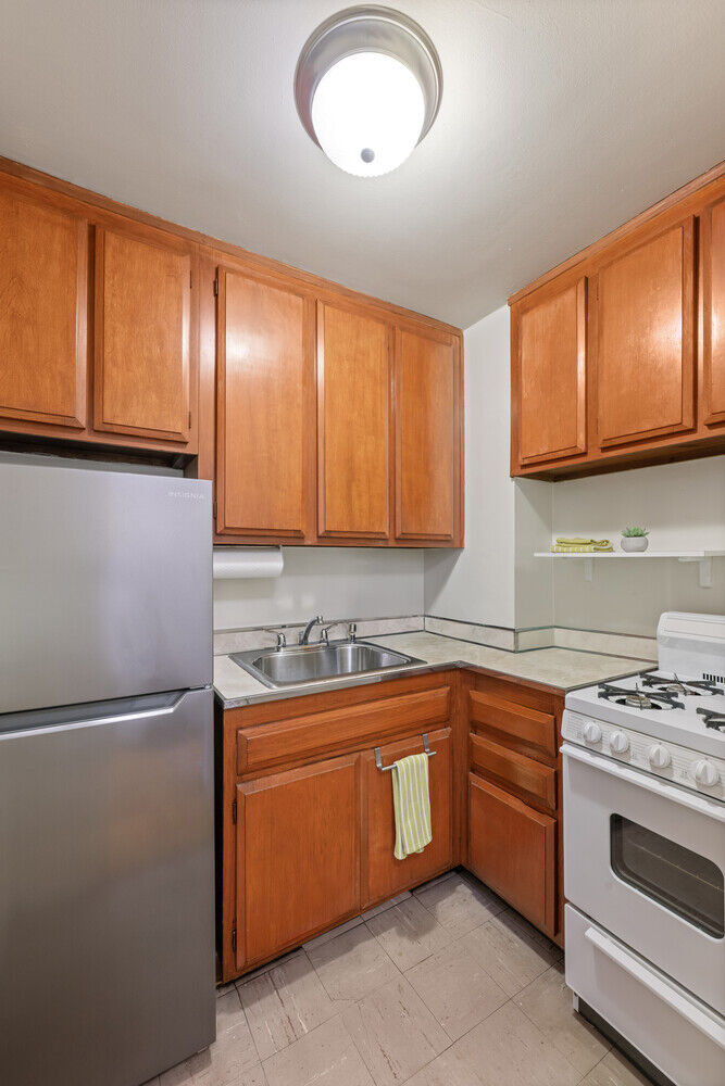 Property Photo:  220 E 57th Street 10G  NY 10022 