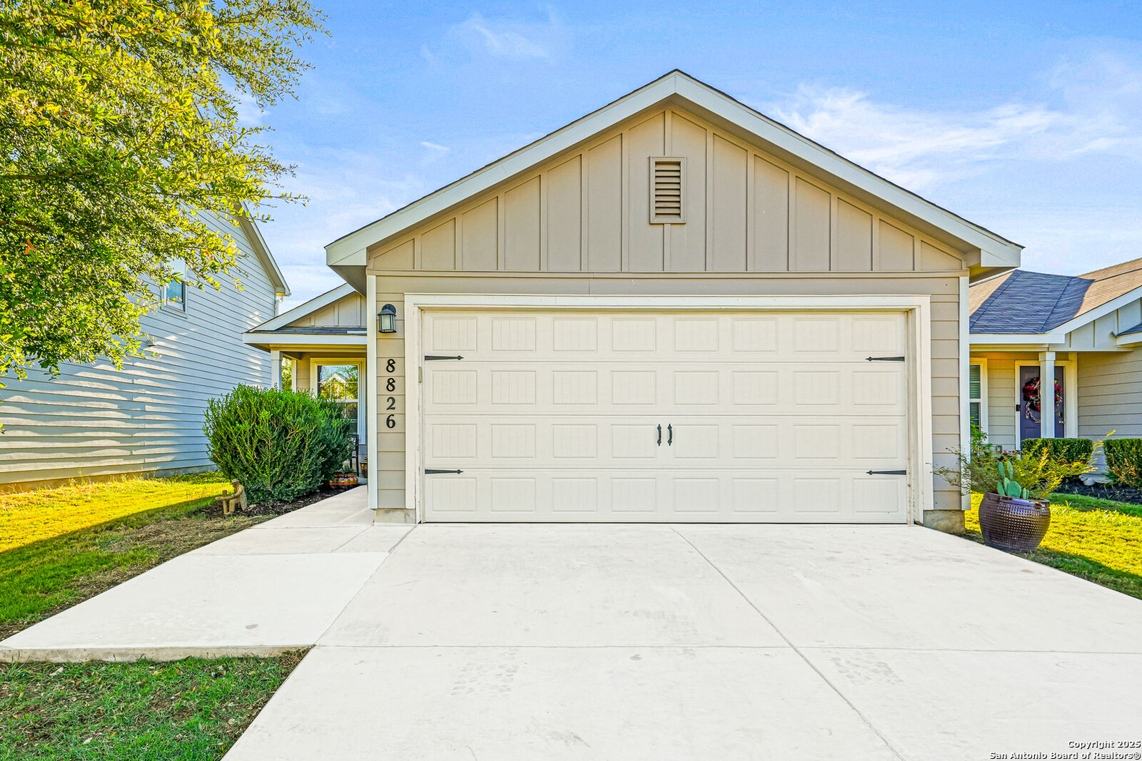 Property Photo:  8826 Lamus Wheel  TX 78254 