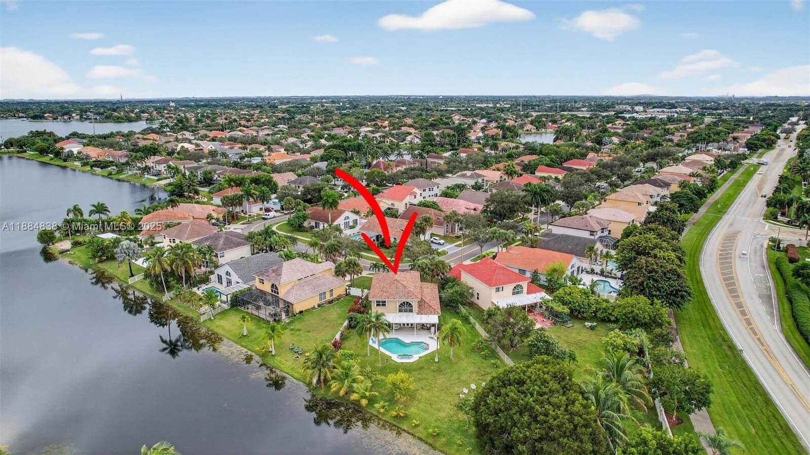 Property Photo:  18551 NW 14th St  FL 33029