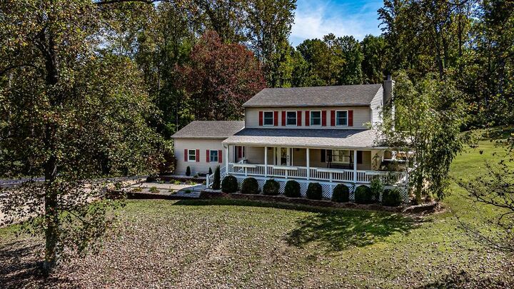 Property Photo:  8616 E County Road 650  IN 47031 
