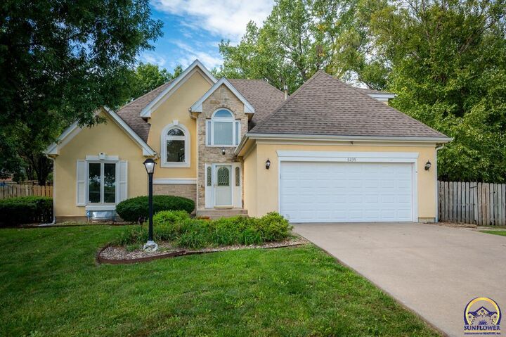 6239 SW 38th Pl  Topeka KS 66610 photo