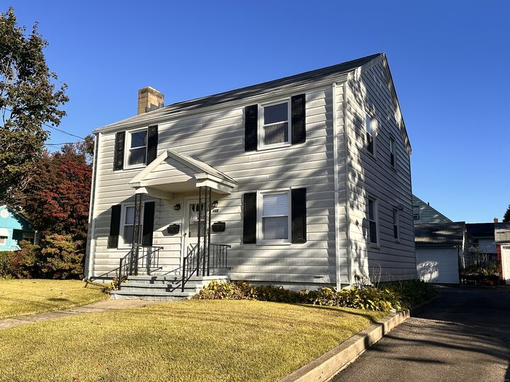 160 Oakland Place  Stratford CT 06615 photo