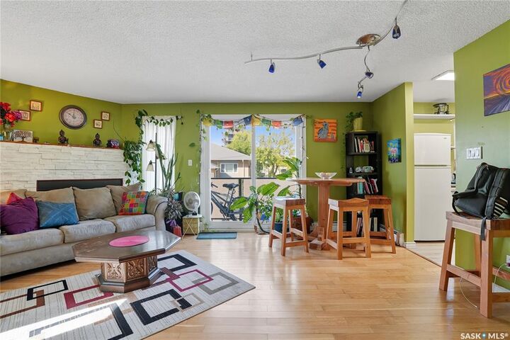 423 4th Avenue N 304  Saskatoon SK S7K 2M4 photo
