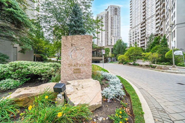 Property Photo:  3880 Duke Of York Boulevard 1609  ON L5B 4M7 