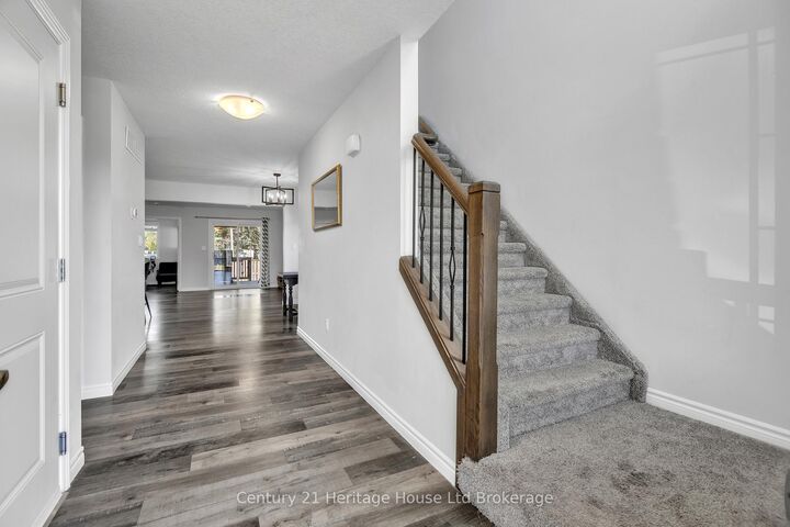 Photo de la propriété: 6 Sandy Court ON N4G 0H6