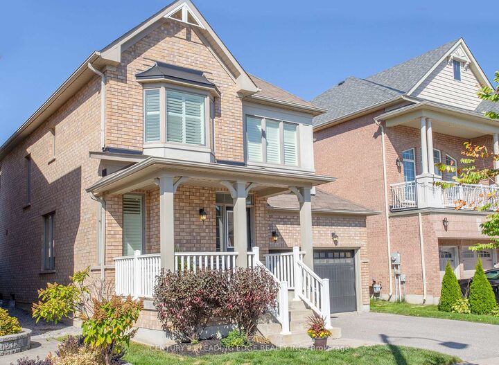 Property Photo:  327 Mantle Avenue  ON L4A 0R9 