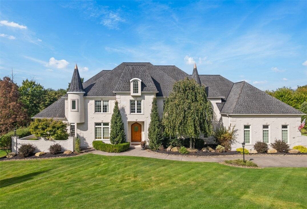 Property Photo:  107 Mirage Dr  PA 16066 