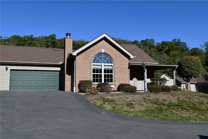 1465 Greenbriar Ct  South Park PA 15129 photo