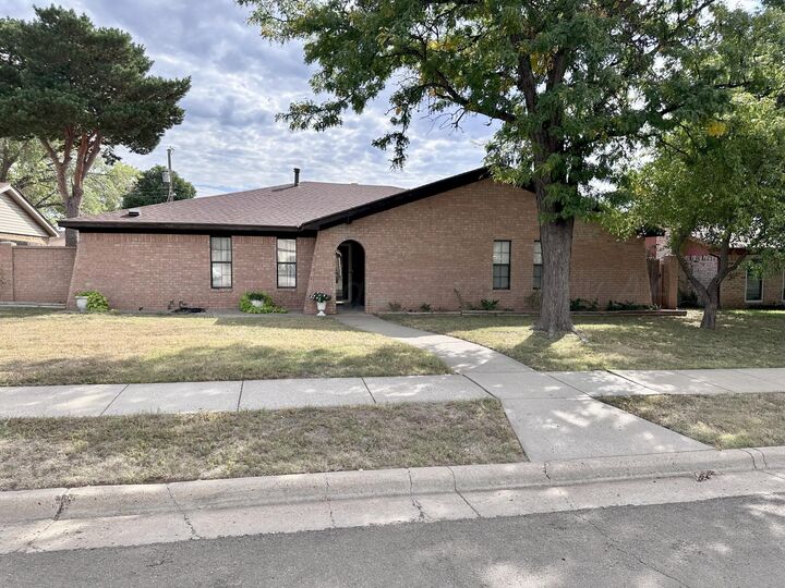 Property Photo: 8205 Laredo Trail TX 79110-4762