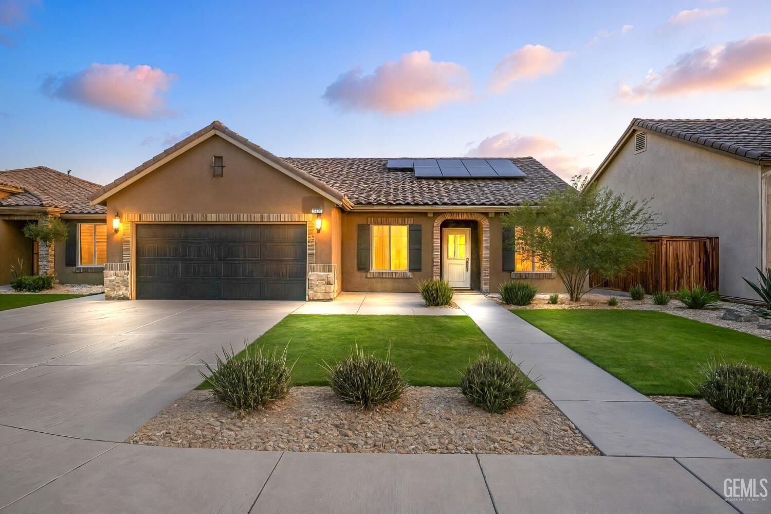 Property Photo: 9410 Laurel Ridge Lane CA 93263