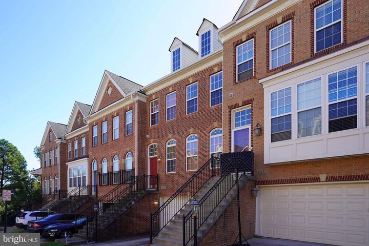 Property Photo:  5685 Faircloth Court  VA 20120 