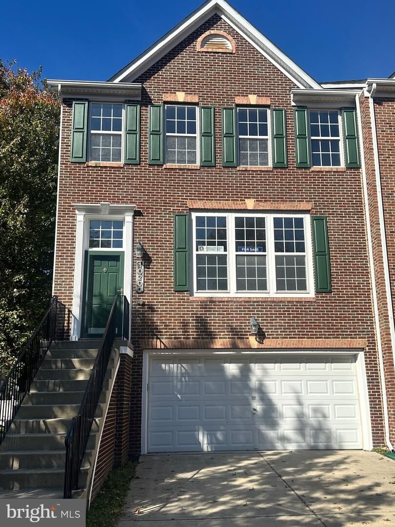 Property Photo:  10200 Nareen Street  MD 20774 