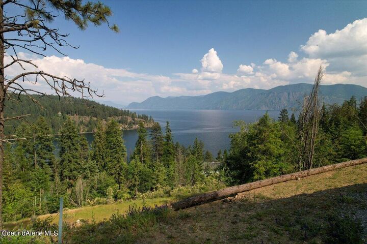 699 Midas Dr  Sagle ID 83860 photo