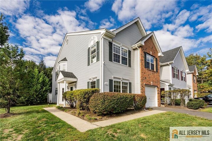 Property Photo: 207 Windsong Circle 4 NJ 08816