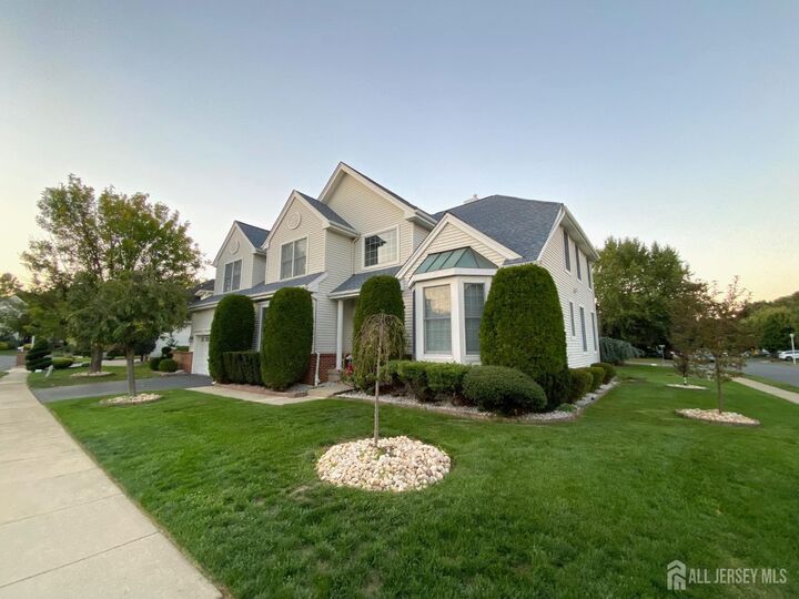 Property Photo:  2 Hampshire Place  NJ 08831 