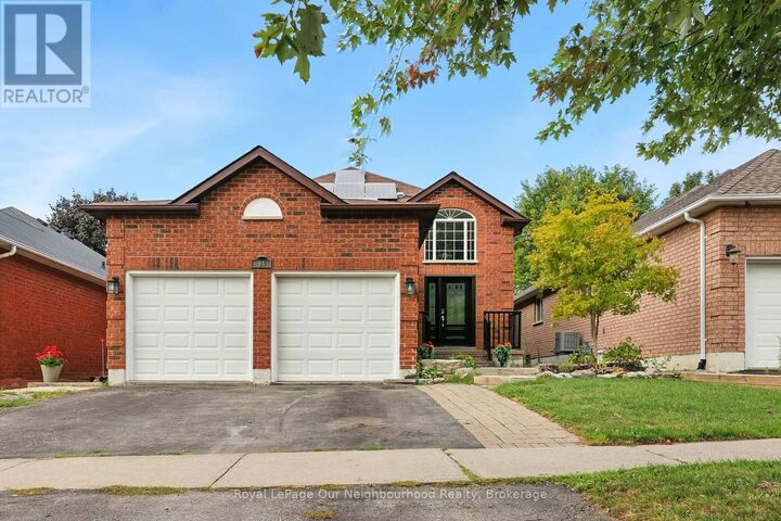 94 West Side Drive  Clarington (Bowmanville) ON L1C 4Y9 photo