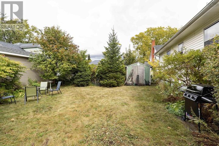Photo de la propriété:  74 Spring Street  NS B4H 1S7 