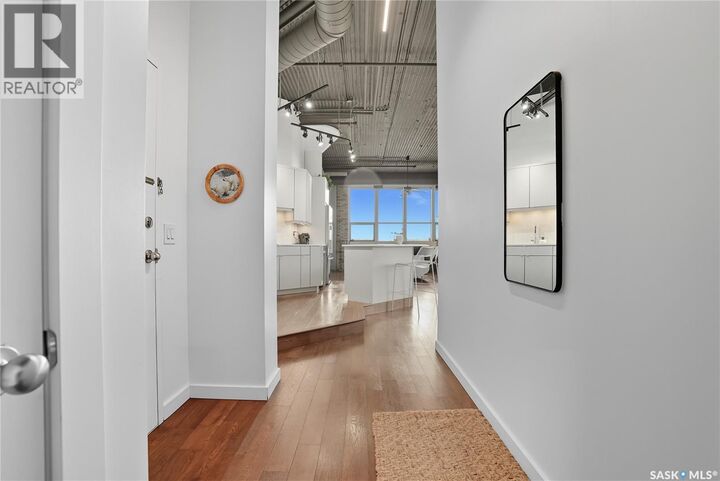 Property Photo:  503 211 D Avenue N  SK S7L 1M7 