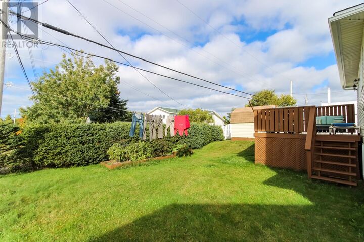 Property Photo:  32 McCourt Close  NL A1X 6J1 